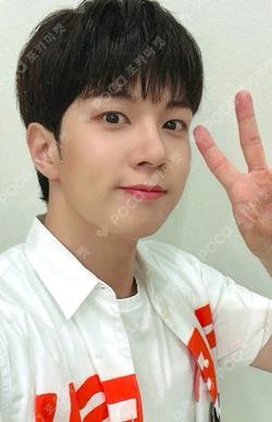 Everlasting EVERLINE YOO HWE SEUNG photocard image