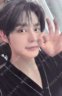 NEVER SAY NEVER RANDOM TRADING PHOTO CARD