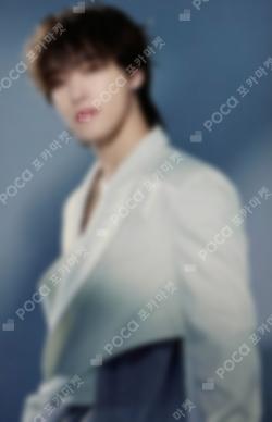 SEVENTEEN WORLD TOUR [NEW_] Trading Card Set