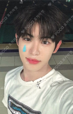 My First Flip BROADCAST Minje photocard image