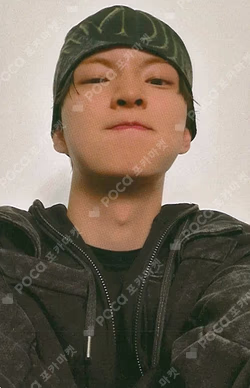 a;effect Whoop Japan Store Q photocard image