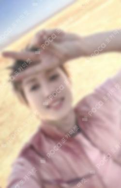 COLOR OUTSIDE THE LINES HMV MARTIN photocard image