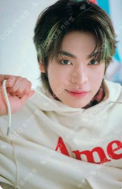 xikers Winter House RANDOM TRADING CARD