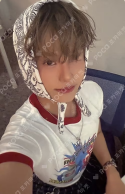 UPSIDE DOWN kiwee ALBUM VER. DOWN Ver.