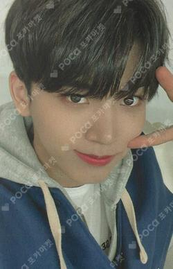 FORX CAFE EVENT HYUK photocard image