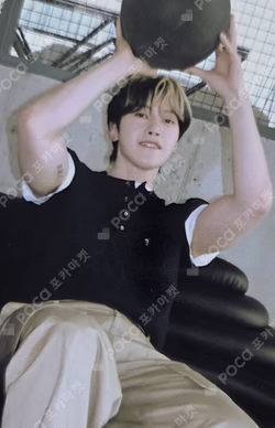 NEVER SAY NEVER PVC POUCH PHOTO SET