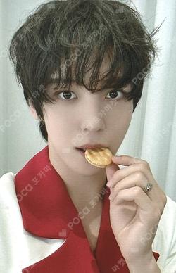 ATEEZ X ANITEEZ POP-UP EXHIBITION & STORE ANITEEZ IN THE CALLING LUGGAGE COVER (S) YUNHO photocard image