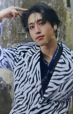 KARMA HMV LUCKY DRAW HAN photocard image