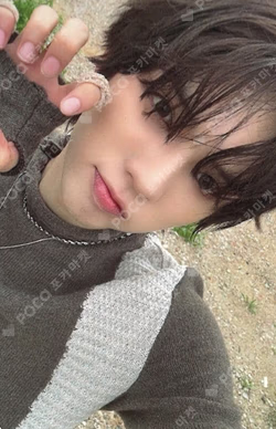LOUD & PROUD SOUND WAVE BRIAN photocard image