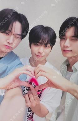 EVNNIZ PETIT SURFING VACANCE POP-UP HANDY FAN Unit photocard image
