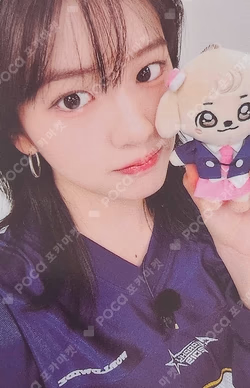 IVE x MINIVE POP-UP STORE [MINIVE SCHOOL] in SHANGHAI MD EVENT YUJIN photocard image