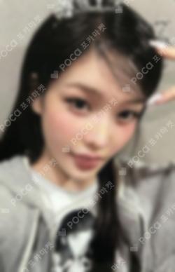 bomb KPOP MERCH LUCKY DRAW IROHA photocard image
