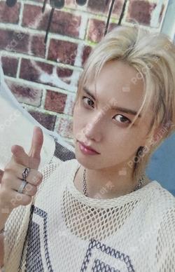 82MAJOR 1st FANMEETING [82DE WORLD] EVENT BOOTH Cho Seong Il photocard image