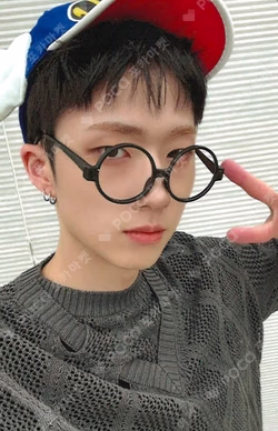 DUH! EVERLINE JIUNG photocard image