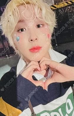 XOXO GIUK photocard image