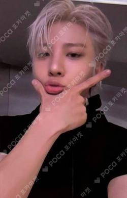 LOVE PULSE WEVERSE SO JUNG HWAN photocard image