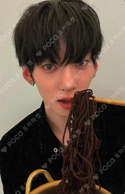 LOUD & PROUD KTOWN4U KAMDEN photocard image