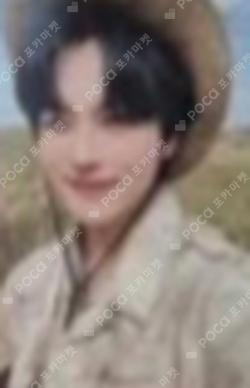 2022 SEASON’S GREETINGS Bizent Mall GIUK photocard image