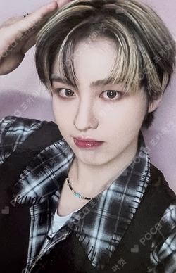 Youth Chapter 3 : ROMANTIC YOUTH fromm store