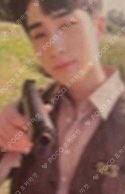 2022 SEASON’S GREETINGS Bizent Mall HARIN photocard image