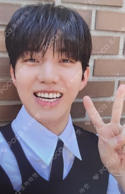 The DECADE In-Ear Earphones ver.