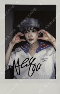 LUCKY LITTLE THINGS NEW photocard image