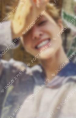 COLOR OUTSIDE THE LINES WEVERSE JAPAN MARTIN photocard image