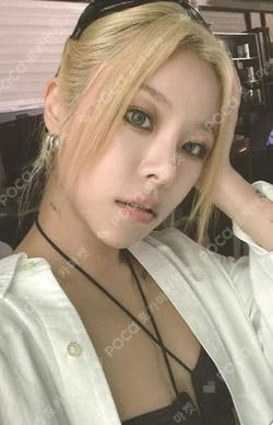 IN the mood PocaAlbum ver. Whee In photocard image