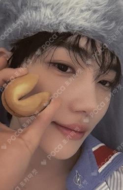 LUCKY LITTLE THINGS NEW photocard image