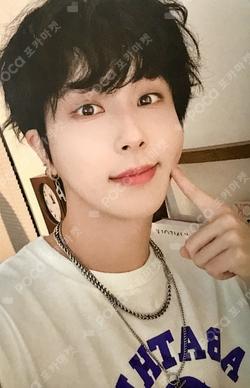 2025 SEASON'S GREETINGS [THE HIDEOUT OF YOUTH] Bizent Mall GIUK photocard image