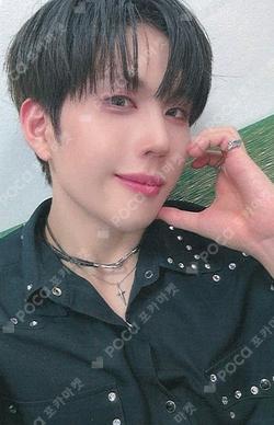 Lullua YOUNGSEO photocard image