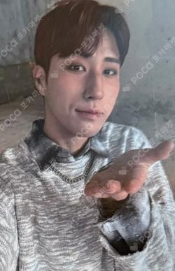 WE : Dream Chaser Show! Musiccore MINI FANMEETING HARIN photocard image