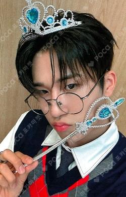 AWAKENING JUMP UP JunWoo photocard image