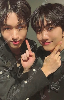 YOUNITE 1ST CONCERT [YOUNIVERSE : CONNECTED] YOUNIVERSE UNIT PHOTOCARD SET