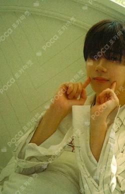 OMEGA X DEBUT 3rd ANNIVERSARY POP-UP STORE LUCKY DRAW YECHAN photocard image