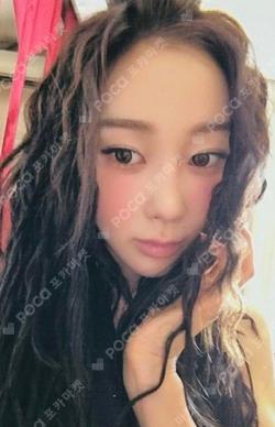 Rich Man Walmart Exclusive GISELLE photocard image