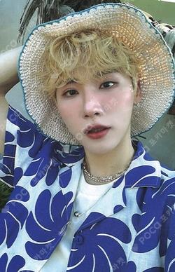 2025 AB6IX SEASON'S GREETINGS  'eat, drink, and BE MERRY'