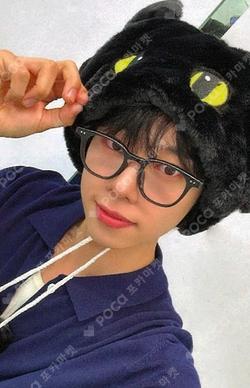 UPSIDE DOWN APPLEMUSIC KIM DONG HYUN photocard image