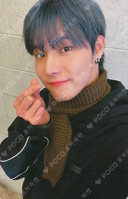 Planet Nine : VOYAGER MYMUSICTASTE YONGHOON photocard image