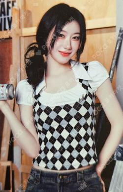 ITZY The 4th Fan Meeting 있지 믿지, 날자! “ON AIR” TRADING CARD CHAERYEONG photocard image