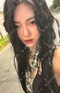 Rich Man Barnes & Noble Exclusive NINGNING photocard image