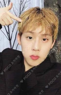 THE X STARSHIPSQUARE JOOHONEY photocard image