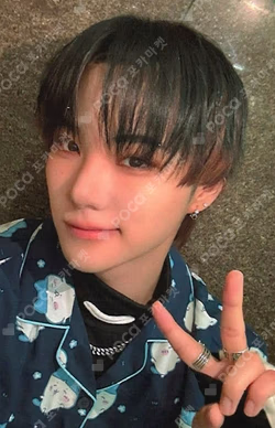 LOUD & PROUD SOUND WAVE SIYUN photocard image