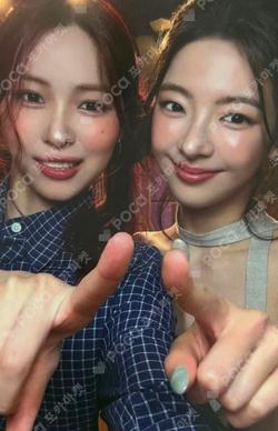 ITZY The 4th Fan Meeting 있지 믿지, 날자! “ON AIR” TRADING CARD Unit photocard image