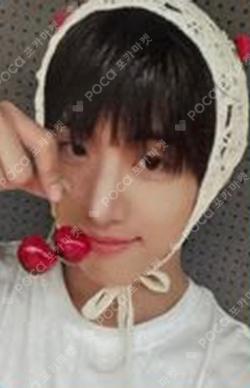 I did it. APPLEMUSIC JANGYONGHOON photocard image