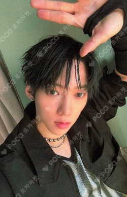 LOUD & PROUD SOUND WAVE KAMDEN photocard image