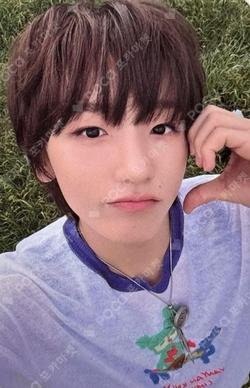 I did it. Yesterday Ver. JEONGSEMIN photocard image