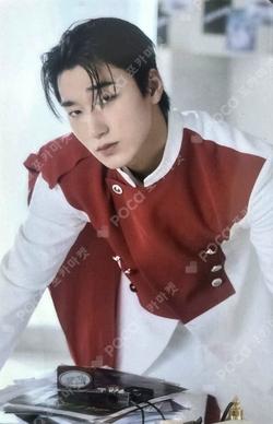 ATEEZ X ANITEEZ POP-UP EXHIBITION & STORE ANITEEZ IN THE CALLING MINI CLIPBOARD & MEMO PAD SET SAN photocard image