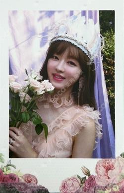 Remember Me Polaroid YooA photocard image