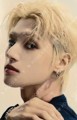 ATEEZ WOOYOUNG photocard image